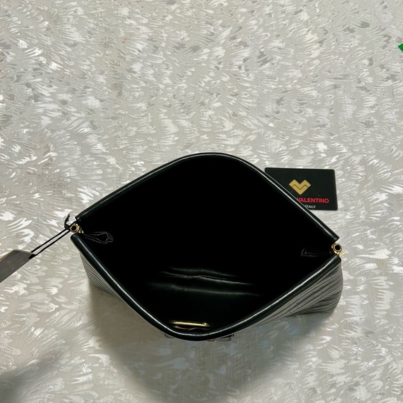 NWT Valentino Black Vintage Clutch - Picture 4 of 8